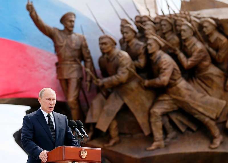 Illustration for article titled Russia's Massive Mystery Convoy & A Phantom Battle Inside Ukraine